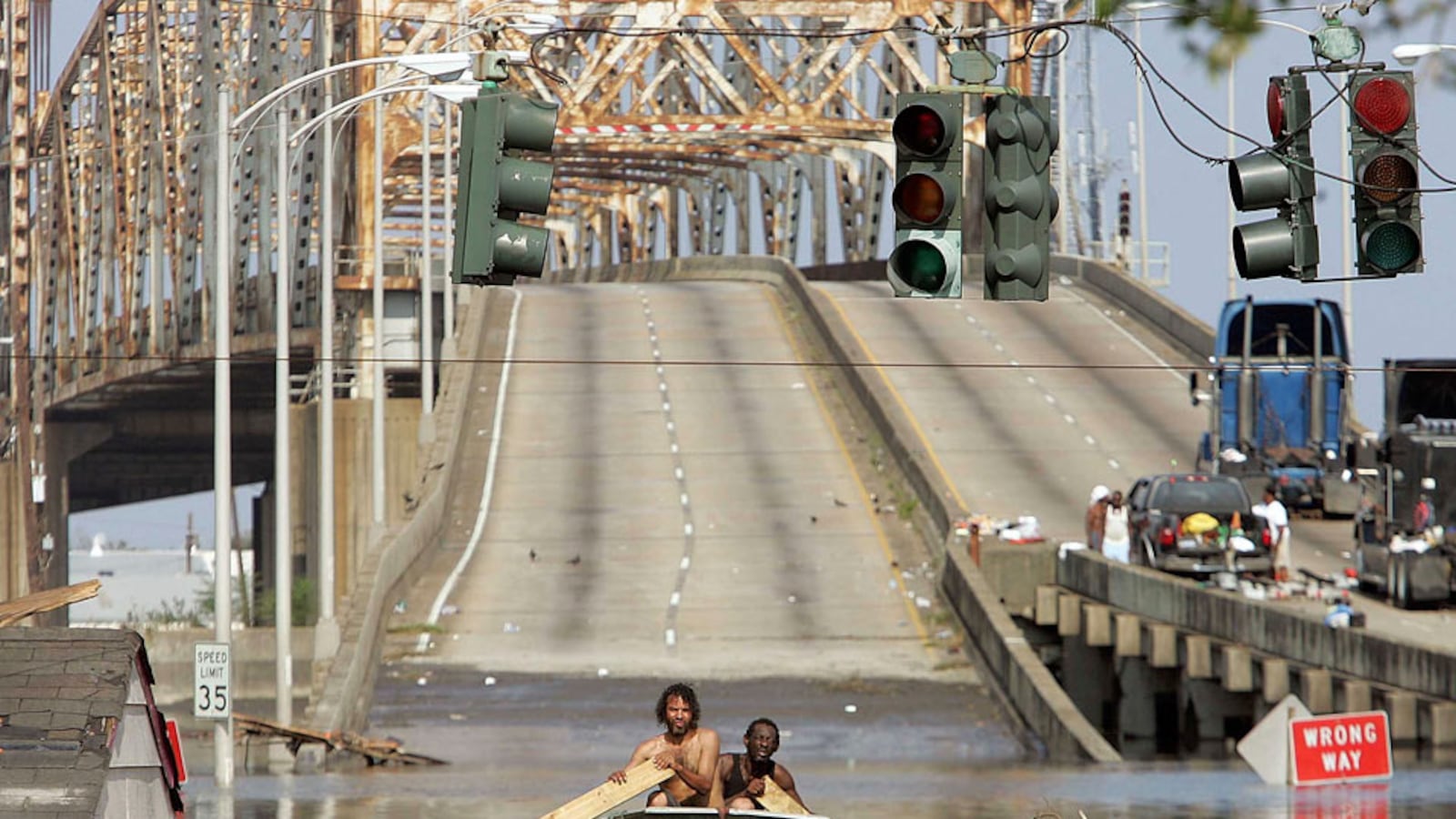 galleries/2010/08/18/hurricane-katrina-anniversary/hurricane-katrina-anniversary-10_muldvd