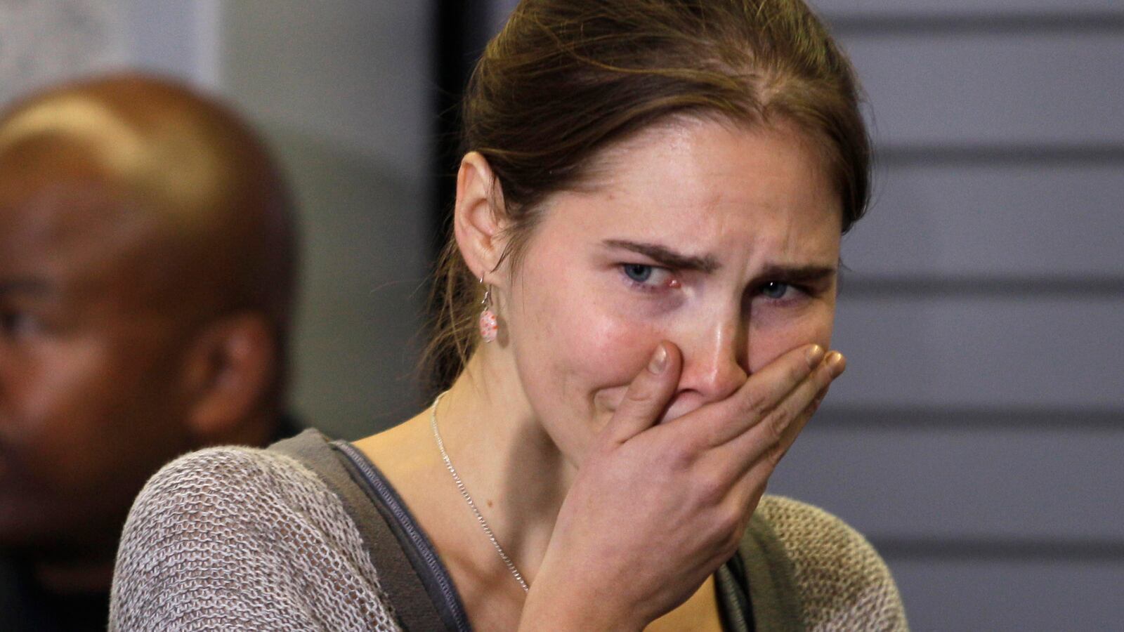 articles/2013/04/30/revealed-the-softer-side-of-amanda-knox/130430-nadeau-knox-book-tease-embed_byy1i2