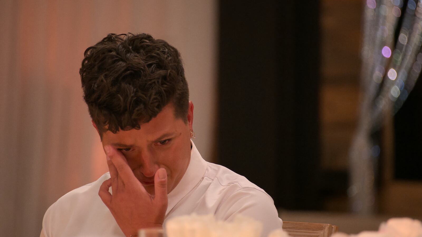 The_Ultimatum__Queer_Love_S1_E3__Native__00_10_25_02R_rqg2vc