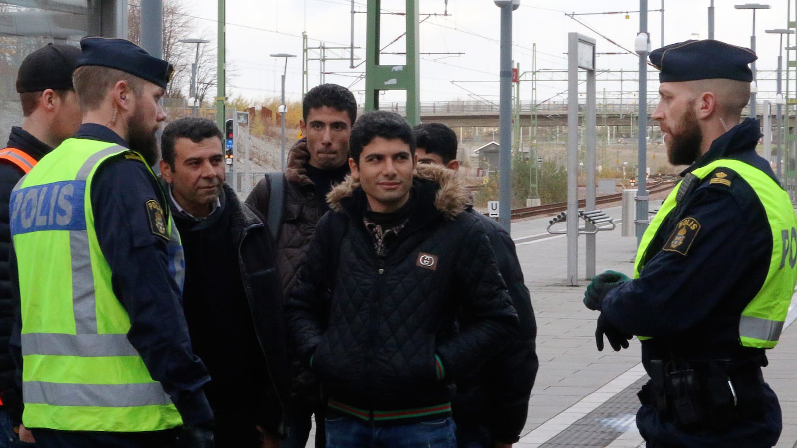 articles/2015/11/15/will-paris-fuel-anti-refugee-violence/151115-nadaeu-migrants-tease_uhffj6