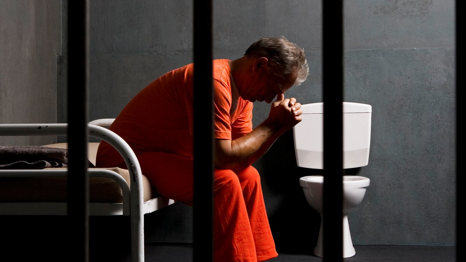 articles/2013/09/04/ariel-castro-and-the-grim-reality-of-prison-suicides/prison-suicide-new-tease_cth3oj