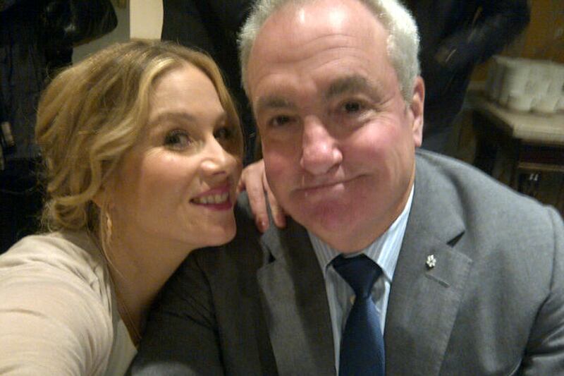 galleries/2011/08/07/britney-spears-sofia-vergara-hefner-and-more-celebrity-twitter-photos/christina-applegate-twitpix_yk1rts