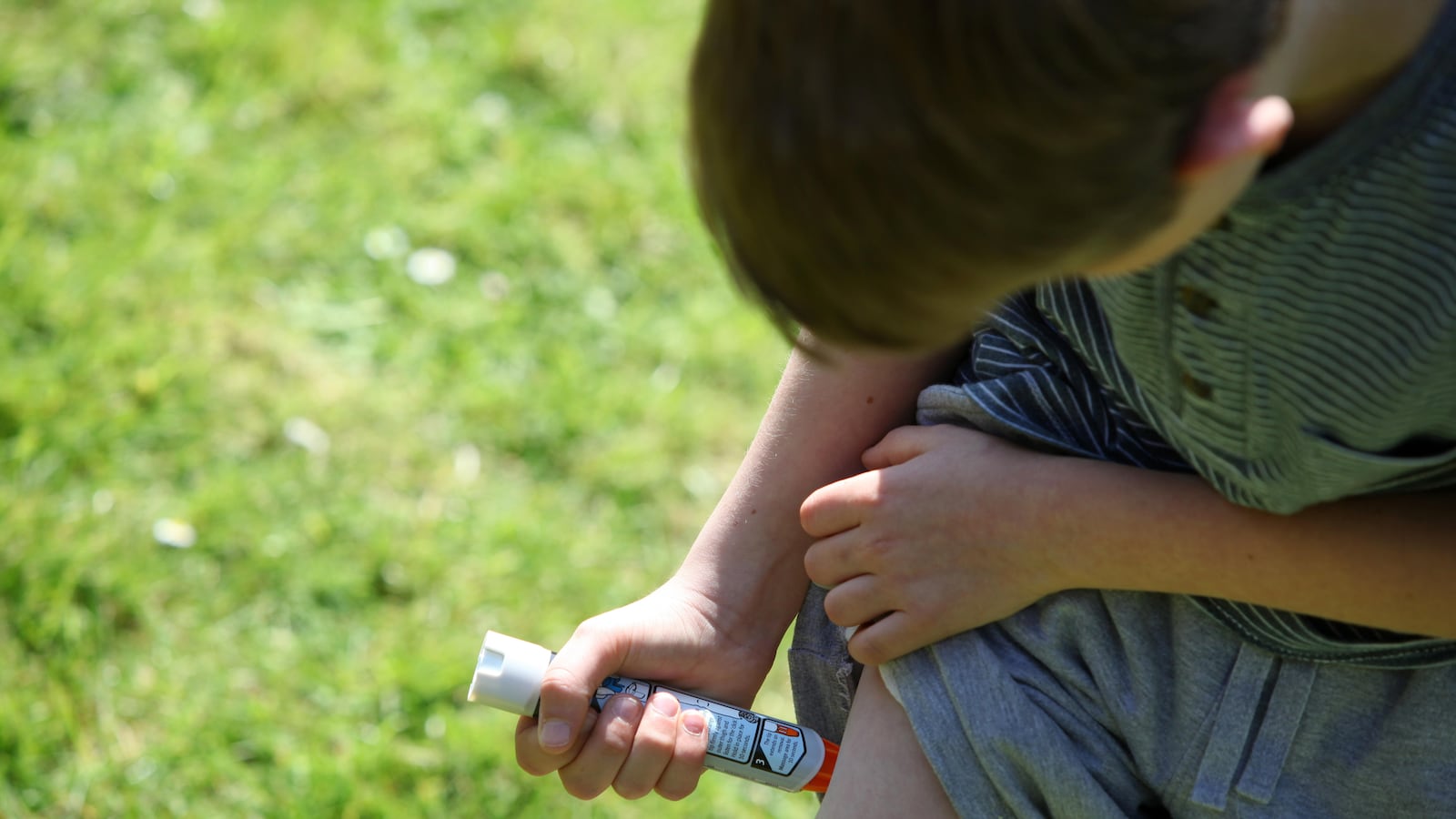 articles/2016/08/24/top-trump-backer-bets-big-on-overpriced-epipens/160824-woodruff-epipen-tease_b055ak