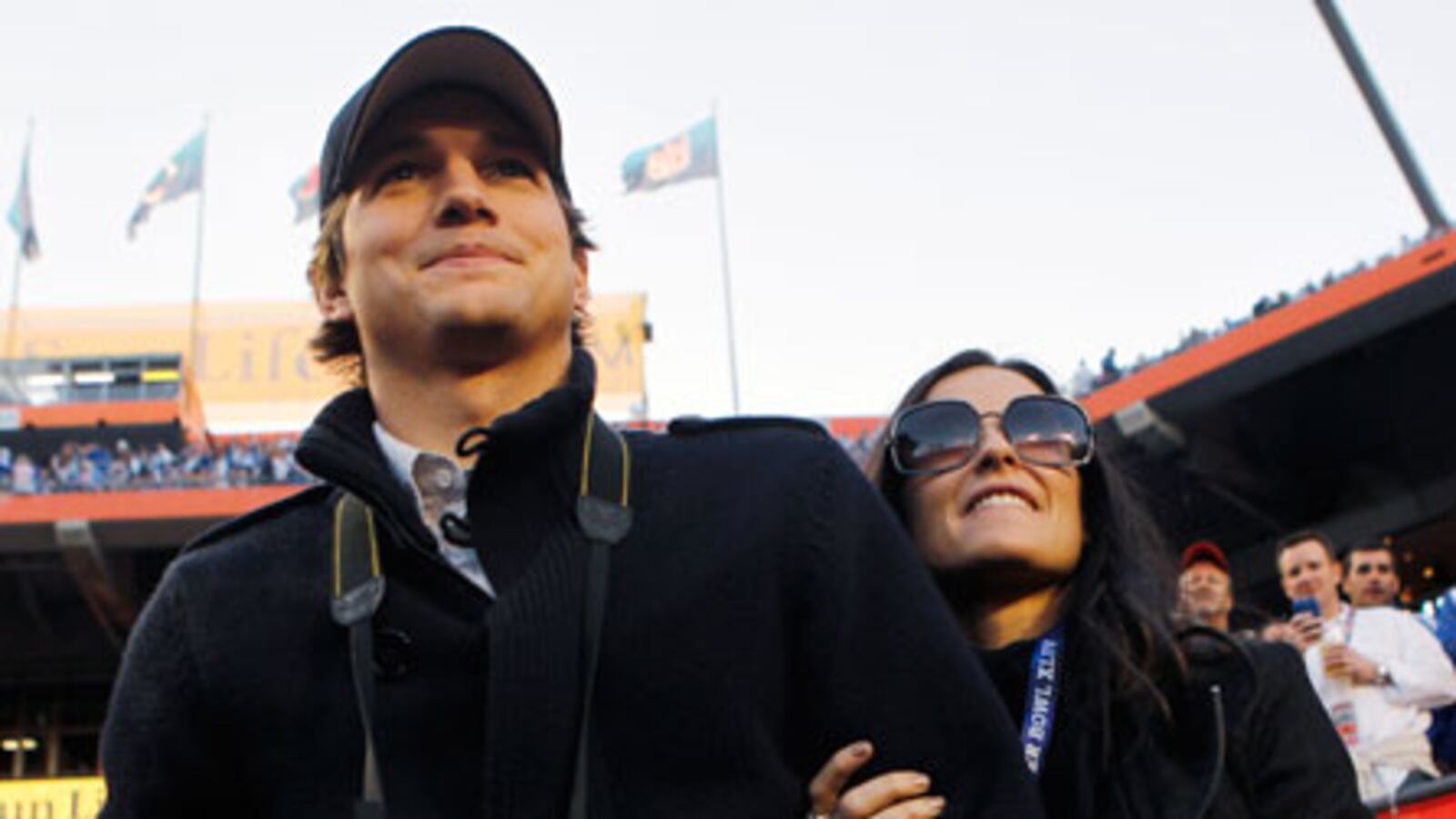 galleries/2010/02/05/stars-celebrate-super-bowl-xliv/super-bowl-celedemi-ashton_q3qktm