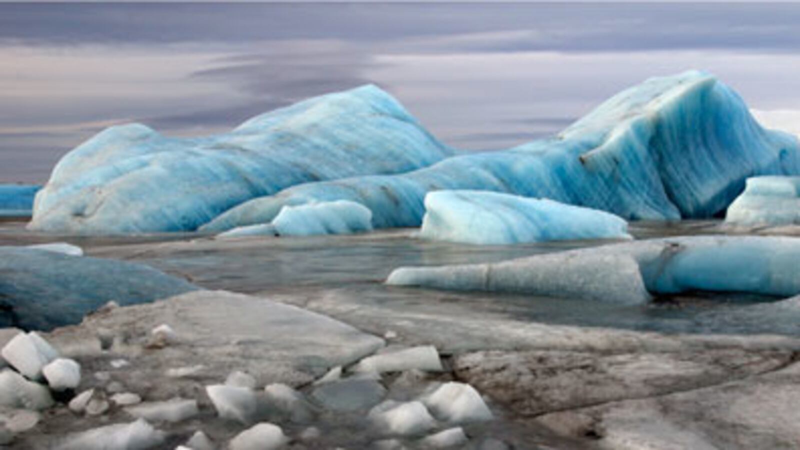 articles/2009/12/09/extreme-ice-melt/extreme-ice-survey---gallery-launch_h0obip