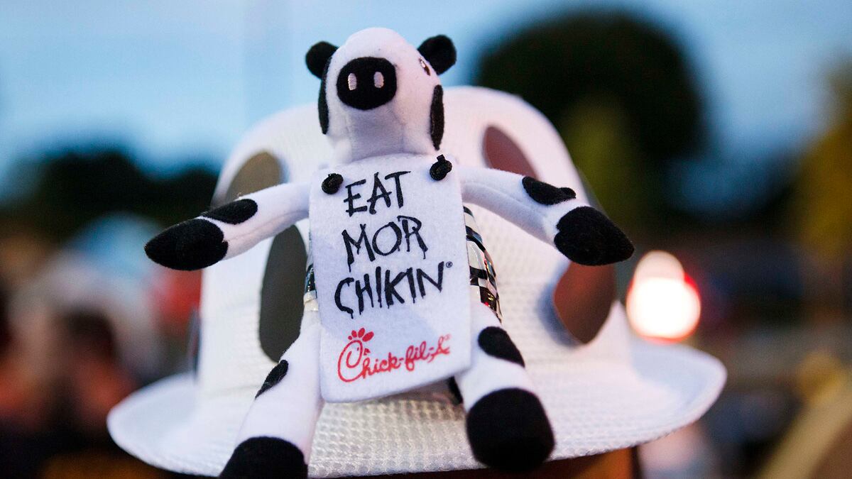 articles/2012/07/12/my-chick-fil-a-miracle-dining-at-fried-chicken-chain-s-original-restaurant/chick-fil-a-jacobsohn_hmbqpw