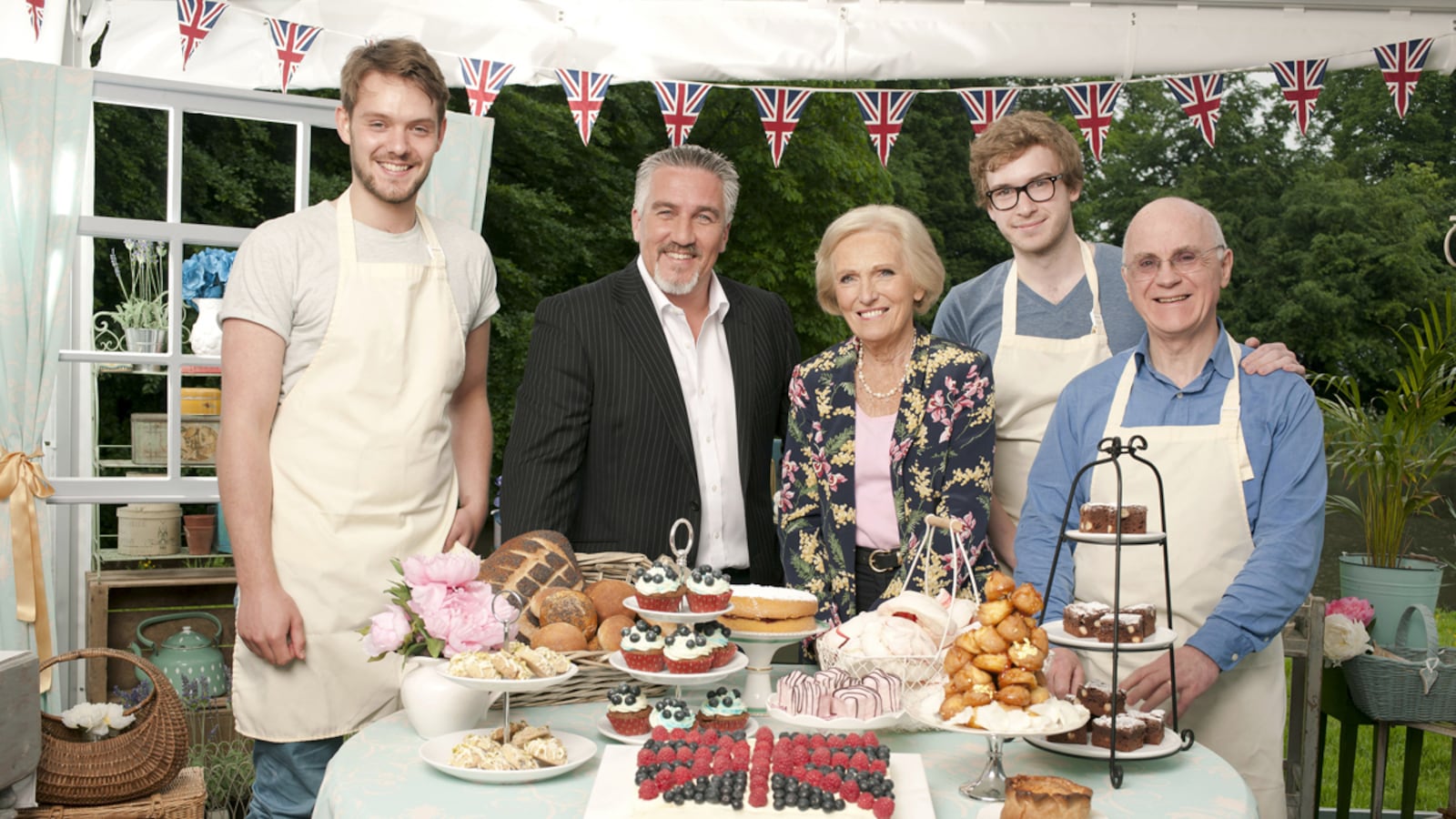articles/2012/10/16/bbc-two-s-the-great-british-bake-off-is-the-best-reality-show-on-tv/lacob-great-british-bakeoff-tease_muvxqs