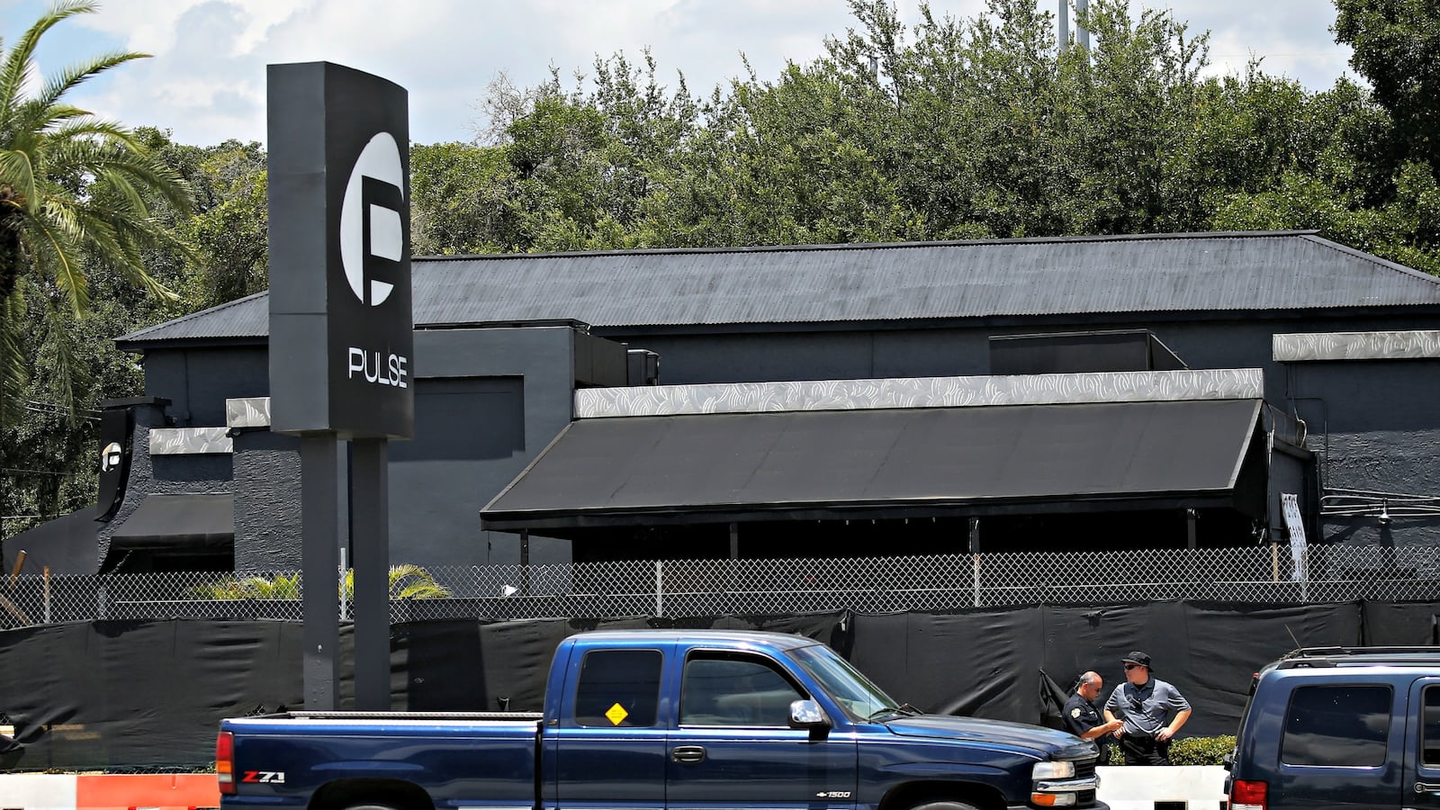 cheats/2016/06/28/pulse-club-inspection-found-blocked-exit/160622-pulse-nightclub-cheat_dgqgs2