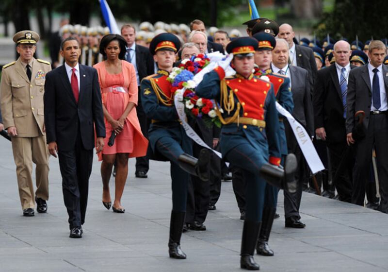 galleries/2009/07/06/obama-s-trip-to-russia/obama-russia-4_uiakvt