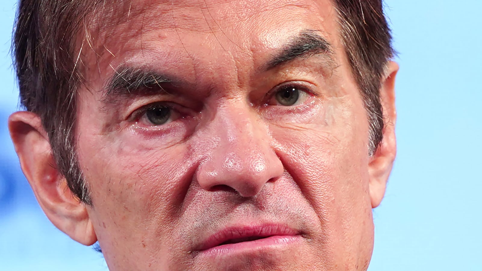 220411-dr-oz-trump-hero_jyq9hv