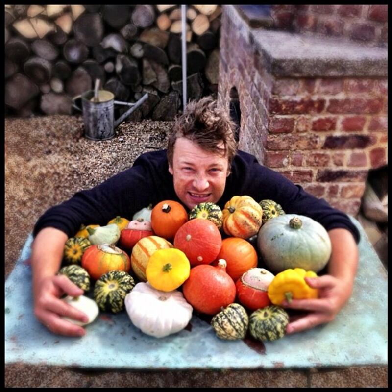 galleries/2012/09/23/50-cent-mario-lopez-more-celebrity-twitter-pictures-photos/jamie-oliver_ampnqc