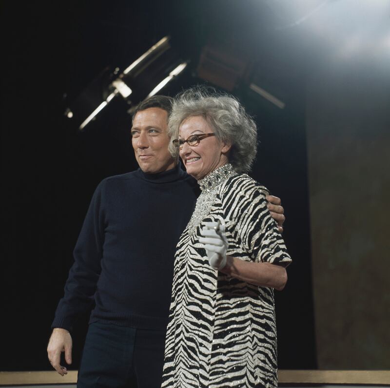 galleries/2012/09/26/moon-river-singer-andy-williams-dies-photos/andy-williams-obit-6_nu7bei