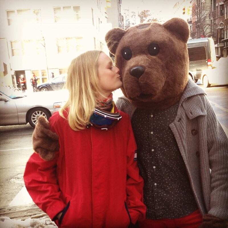 galleries/2014/02/15/from-anna-kendrick-to-karlie-kloss-the-11-best-fashion-instagrams/140215-fashion-instagrams-hannegabbe_g5ennj