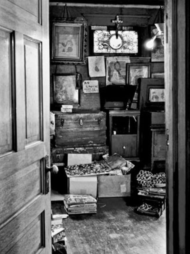 galleries/2010/04/05/the-private-collection-of-henry-darger/the-private-collection-of-henry-darger---home_jkqy3i