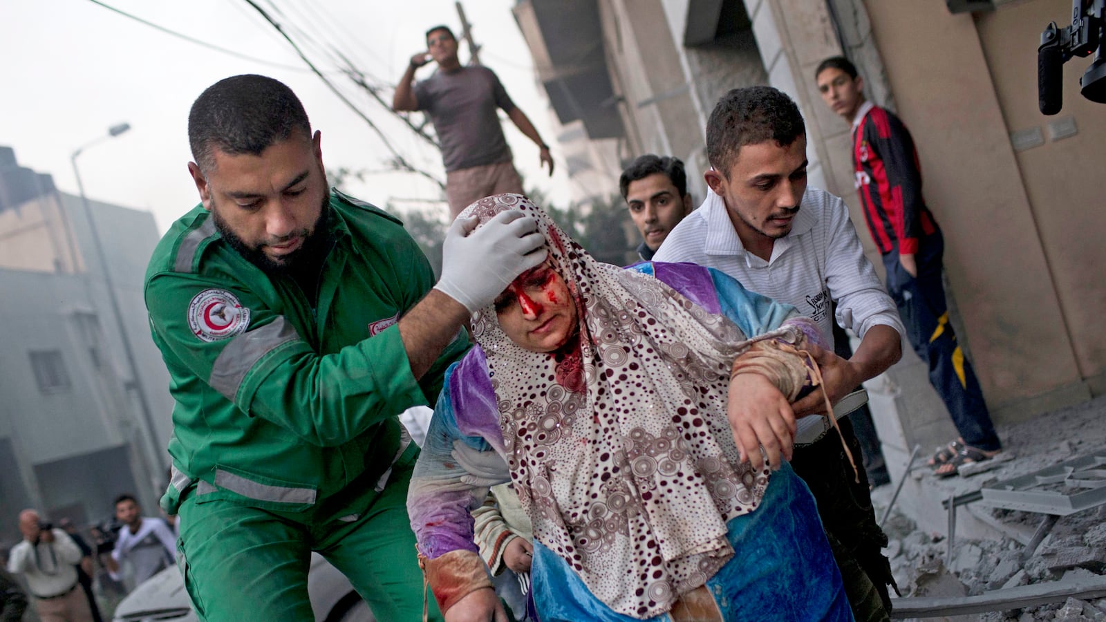 articles/2012/11/19/will-israel-order-a-ground-invasion-in-gaza/rise-in-civilian-palestinian-casualties-ephron-tease_kema0p