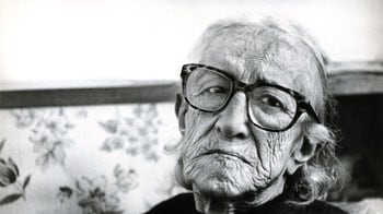 articles/2009/02/21/jews-are-gods-people-like-us/besa-gjergjani_cmowun