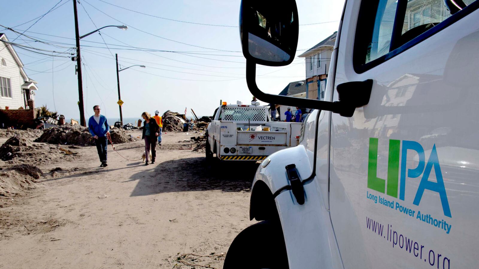 cheats/2012/11/14/li-power-company-sued-over-outages/lipa-sued-power-outages-cheat_vg3kgm