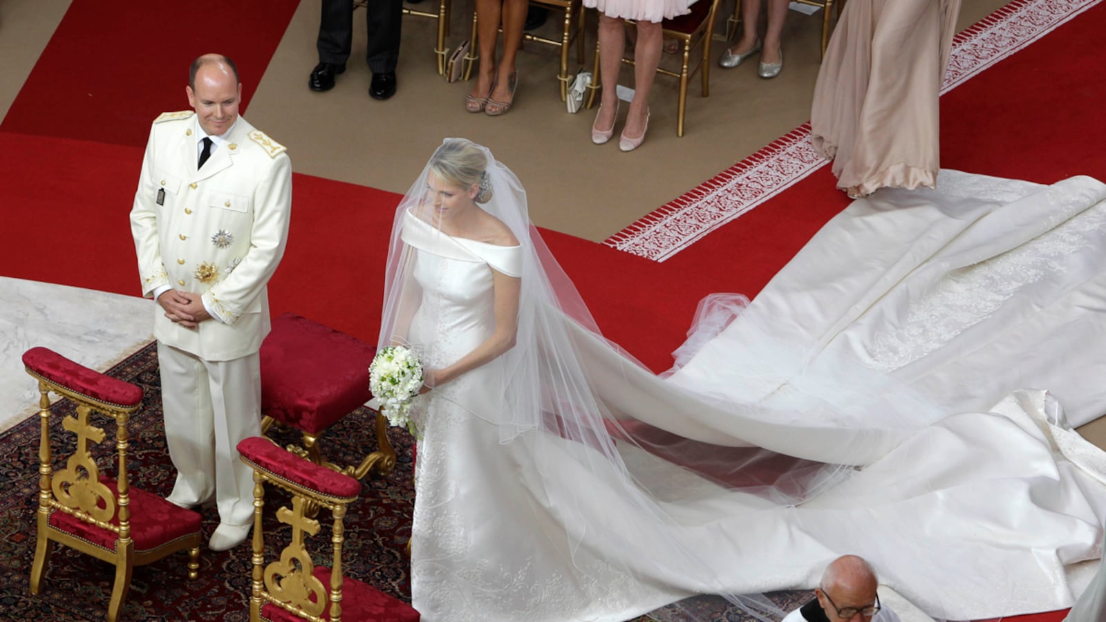 cheats/2011/07/02/prince-albert-marries-charlene-wittstock/alter-royal-wedding-monaco-gallery_xtclgn
