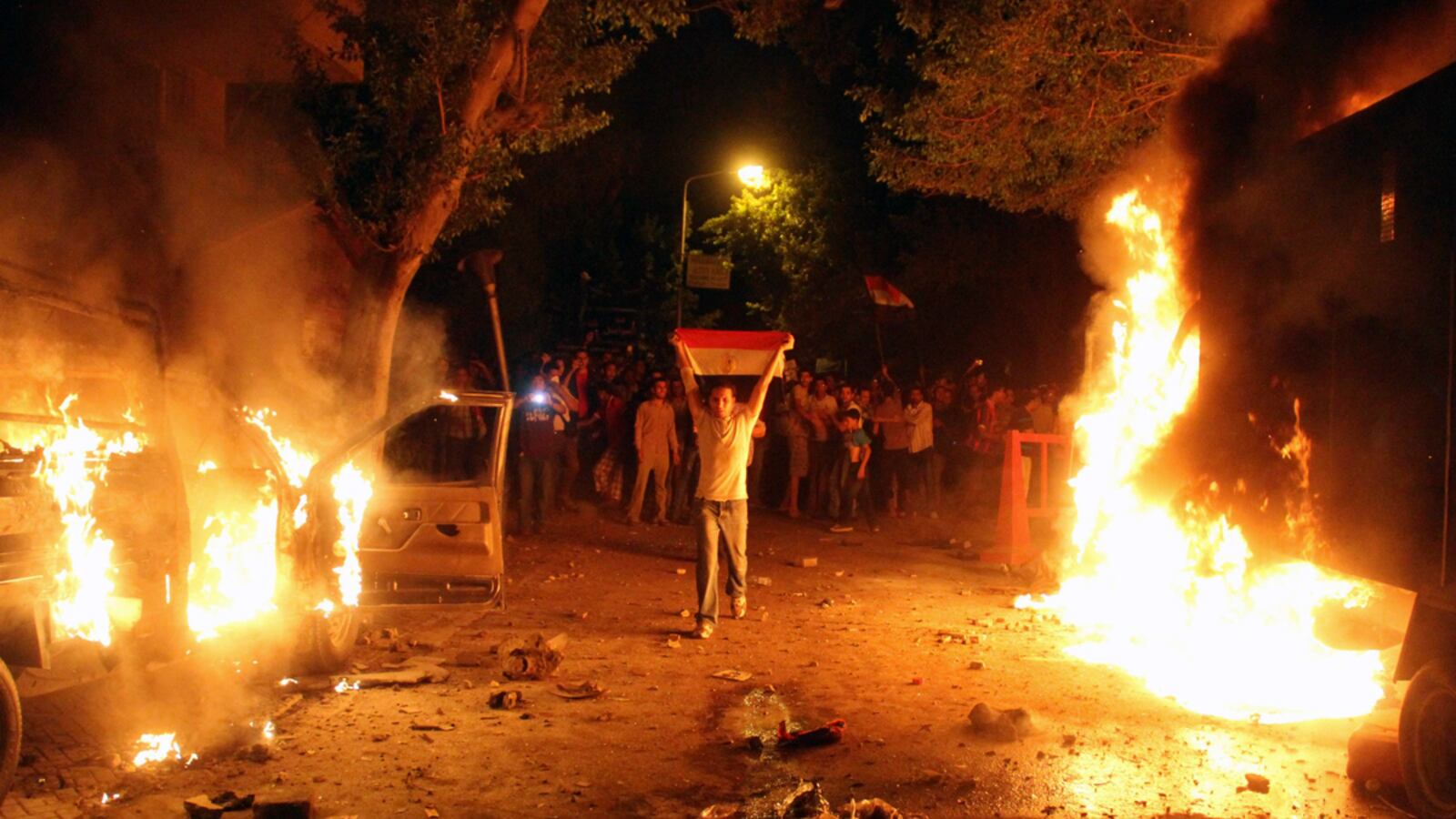 cheats/2011/09/11/israel-seeks-calm-with-egypt/isreal-egypt-tense-cheat_iebetn