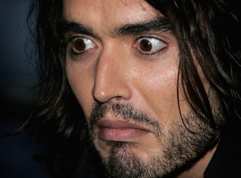 galleries/2013/05/13/men-in-makeup-throughout-time-photos/130513-men-makeup-02_ckmtuy