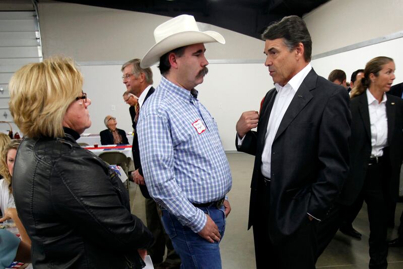 galleries/2012/01/01/the-gop-s-top-campaign-donors-for-the-2012-dandidates-from-romney-to-gingrich/rick-perry-top-campaign-donors_disfex