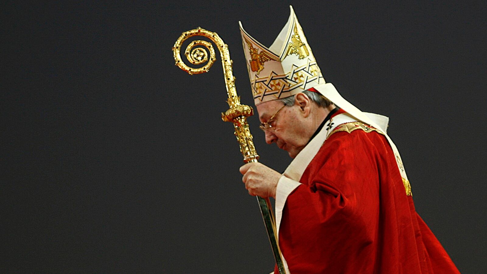 181206-lachlan-pell-tease_rwyxoj