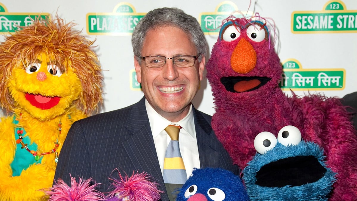 cheats/2011/10/02/npr-names-gary-knell-new-ceo/gary-knell-npr-cs_fp18xc