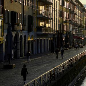 2020-03-10T000000Z_972416833_RC26HF9WU4ID_RTRMADP_3_HEALTH-CORONAVIRUS-ITALY_bmataf