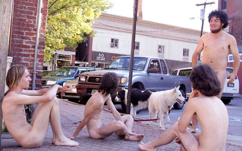 galleries/2010/03/25/nudism-scandals/nudity---brattleboro_dm2s8d