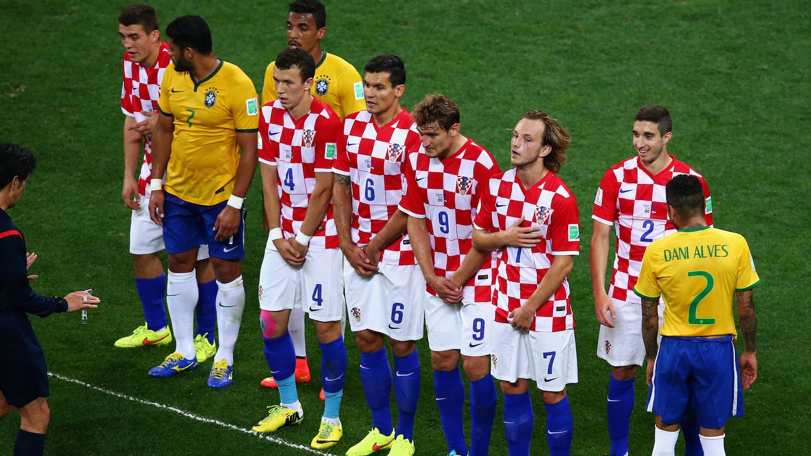 articles/2014/06/16/croatia-world-cup-team-on-strike-after-naked-photo-leak/140616-hines-croatia-world-cup-tease_i3schd