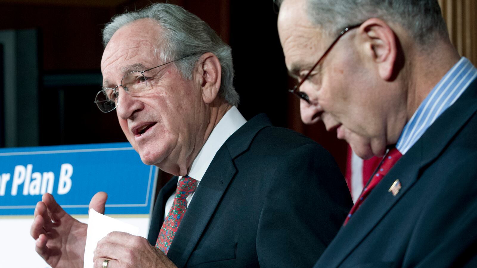 cheats/2013/01/26/sen-harkin-won-t-seek-reelection/130126-harkin-retire-dem-cheat_kqw439