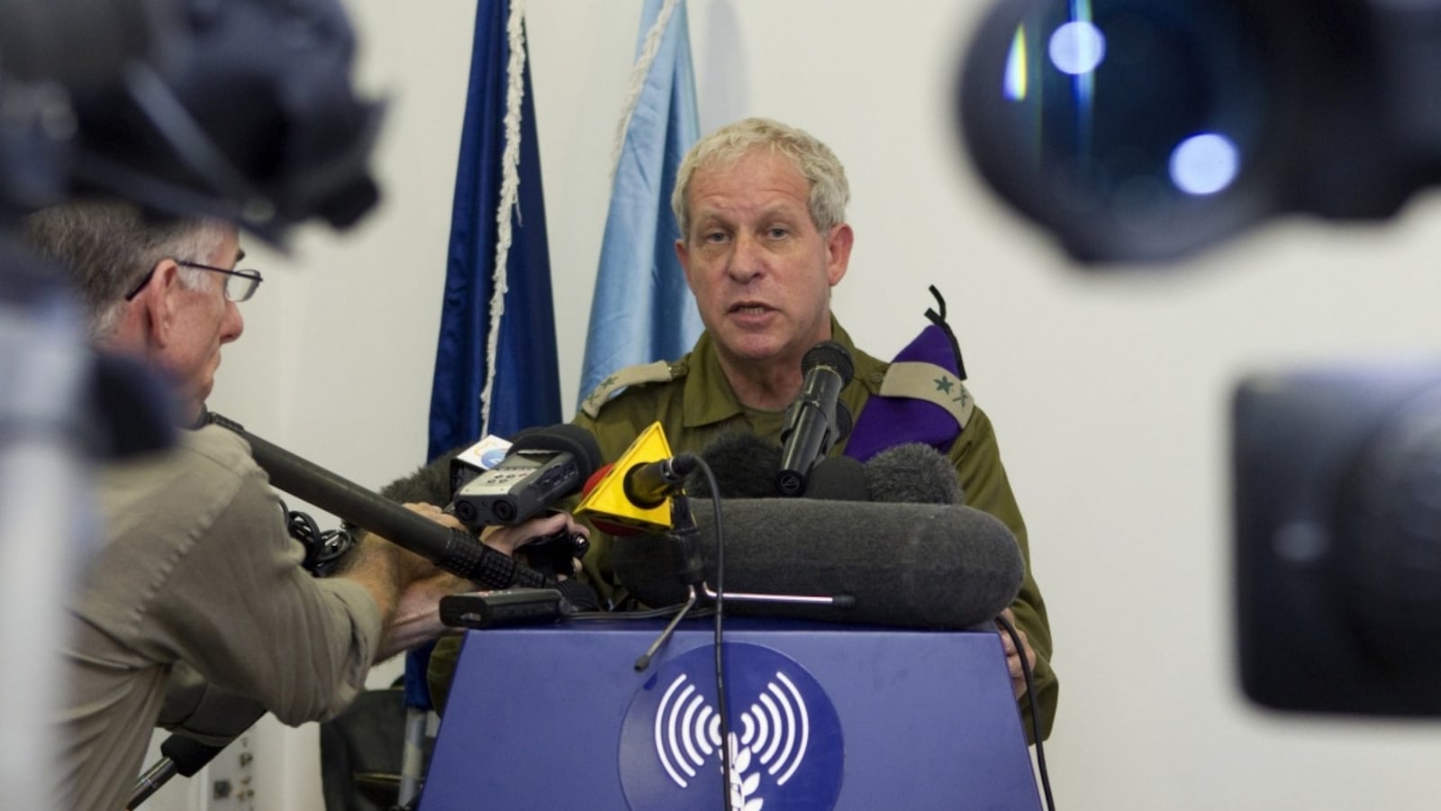 cheats/2014/08/04/israeli-general-no-civilians-in-gaza/140804-israel-general_wrztih