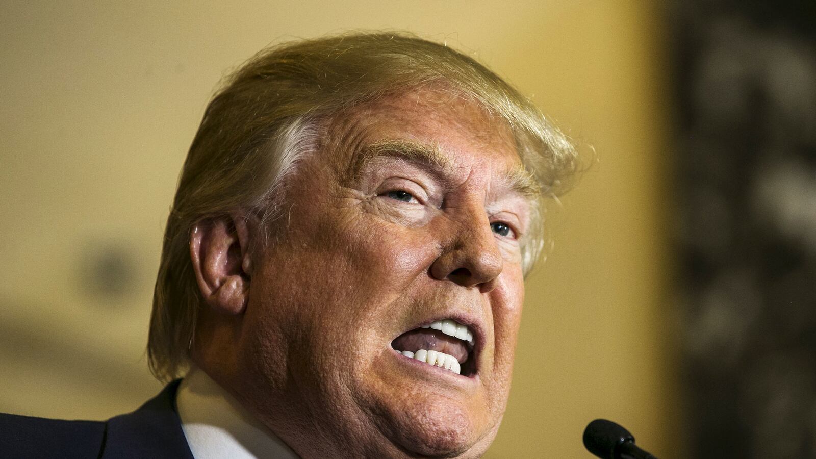 articles/2015/09/23/did-trump-violate-fec-rules-with-lawsuit-threat/150922-resick-trump-tease_vptugx