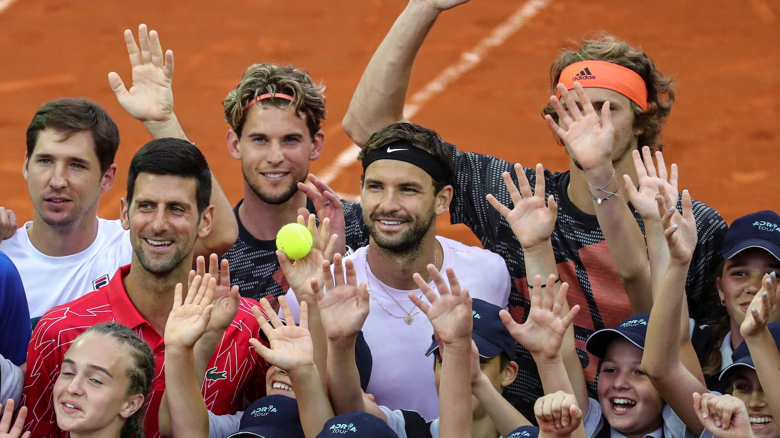 2020-06-22T130852Z_245569335_RC2DEH98Q2UN_RTRMADP_3_HEALTH-CORONAVIRUS-TENNIS-DIMITROV_opzhua