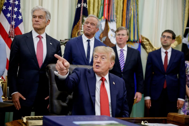 US President Donald J. Trump points his finger as he makes an announcement on healthcare in the Oval Office at the White House in Washington, D.C., US, September 18, 2026. REUTERS/Evan Vucci