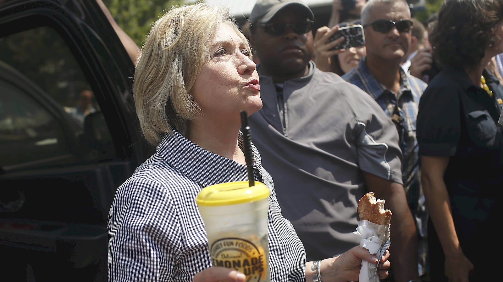 articles/2016/04/28/beyonce-hillary-michelle-and-the-business-of-american-marriage/160427-pickens-hillary-lemondae-tease_mqvfob