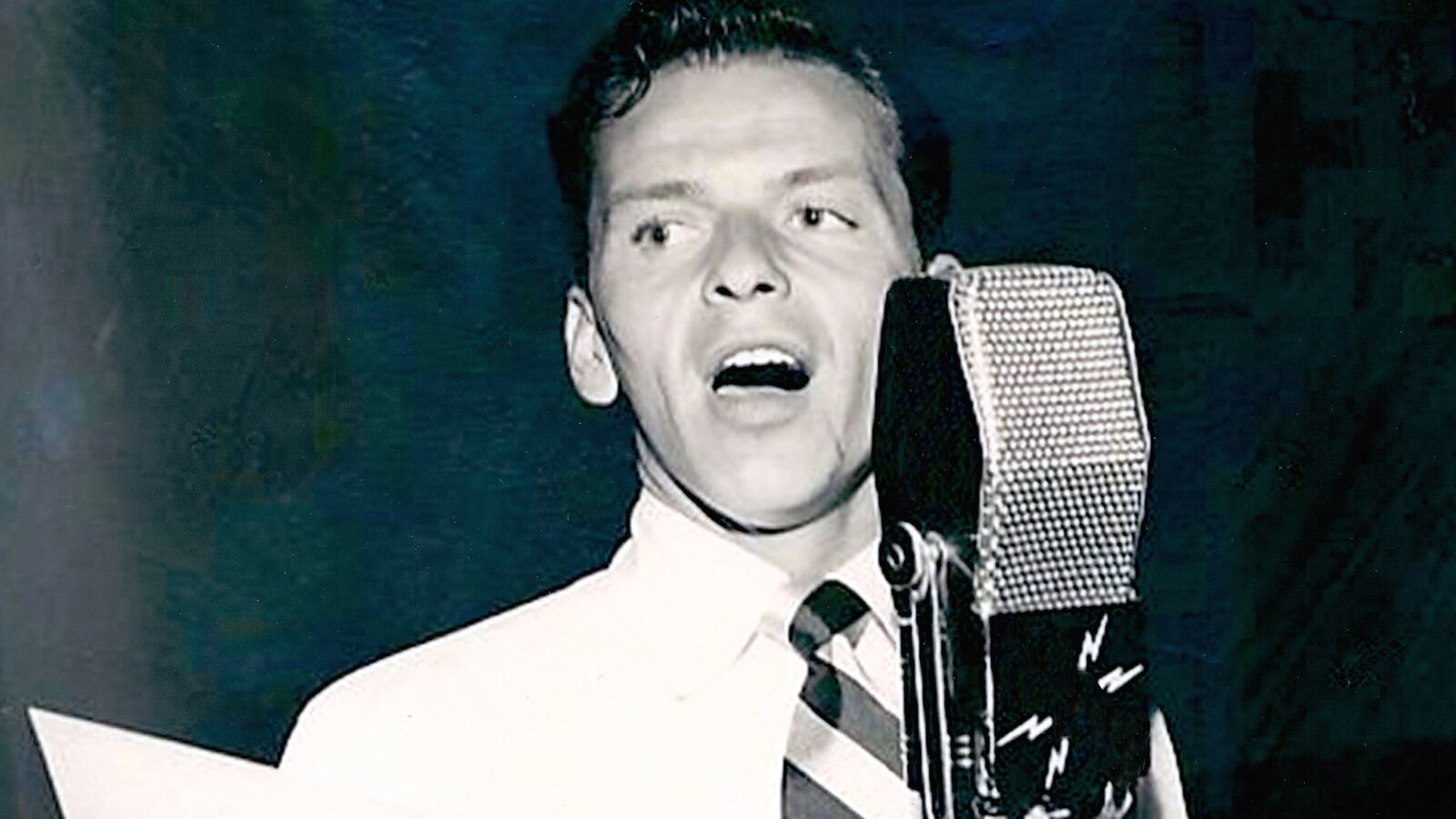 articles/2015/11/04/exclusive-a-rare-frank-sinatra-performance-of-ol-man-river/151103-joiner-sinatra-tease_taoh2u