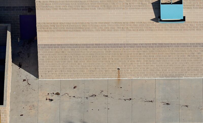 galleries/2012/07/20/aurora-colorado-dark-knight-shooting-photos/update-gal-co-shooting-2_po6cgb