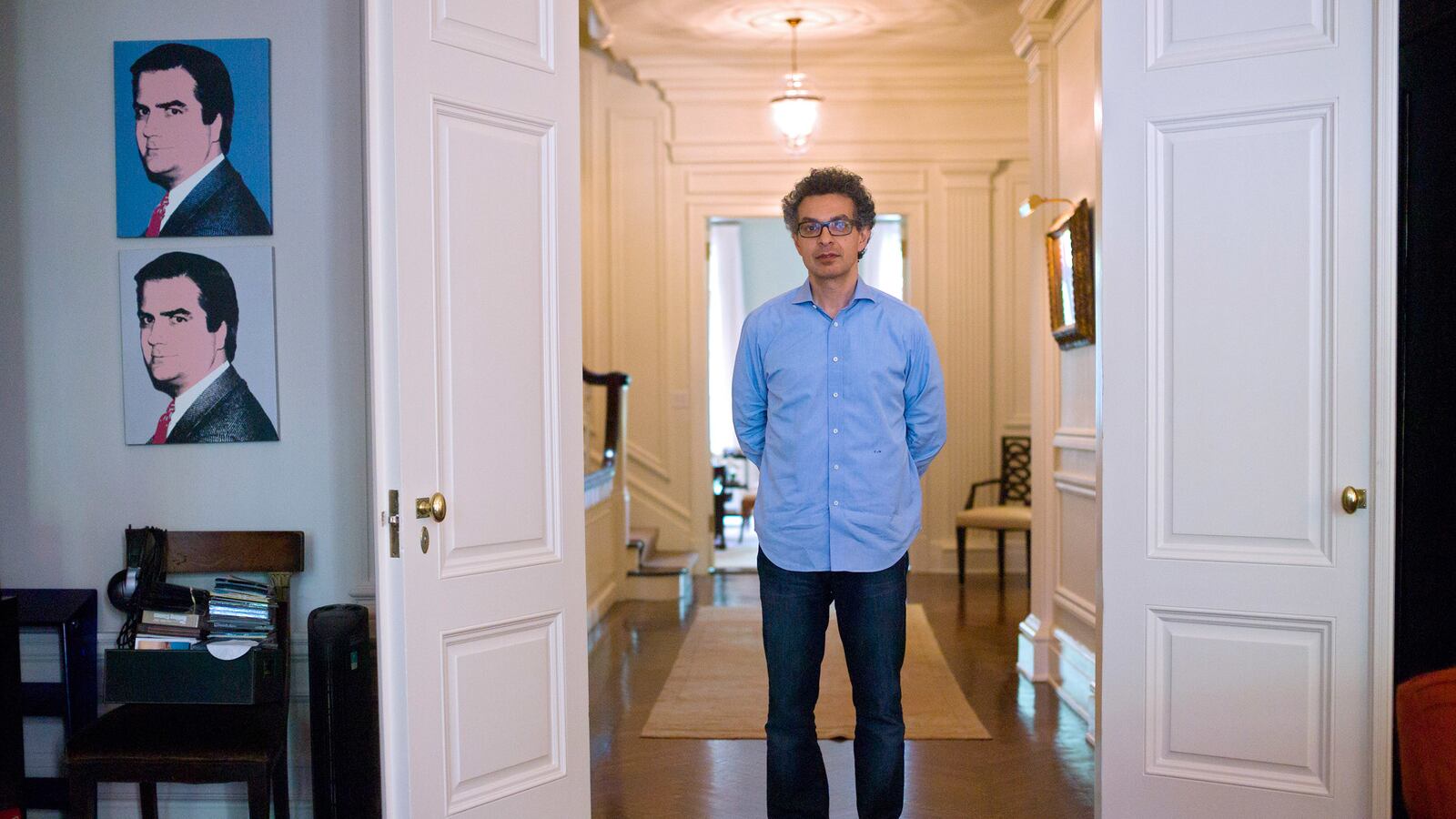 articles/2015/11/26/the-muslim-media-mogul-standing-up-to-isis-and-the-taliban/151125-grove-mohseni-tease_mhy93l