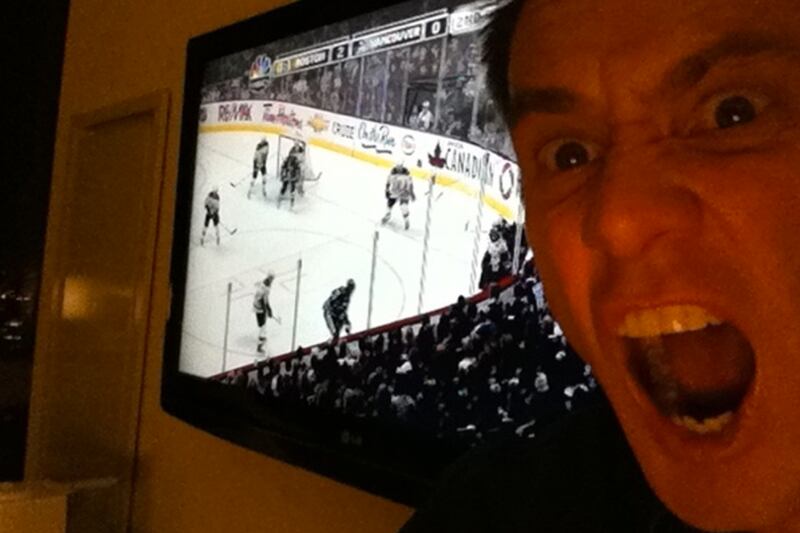 galleries/2011/06/18/week-in-twitpics/jim-carrey-week-in-twit-pics-0619_vgdkms