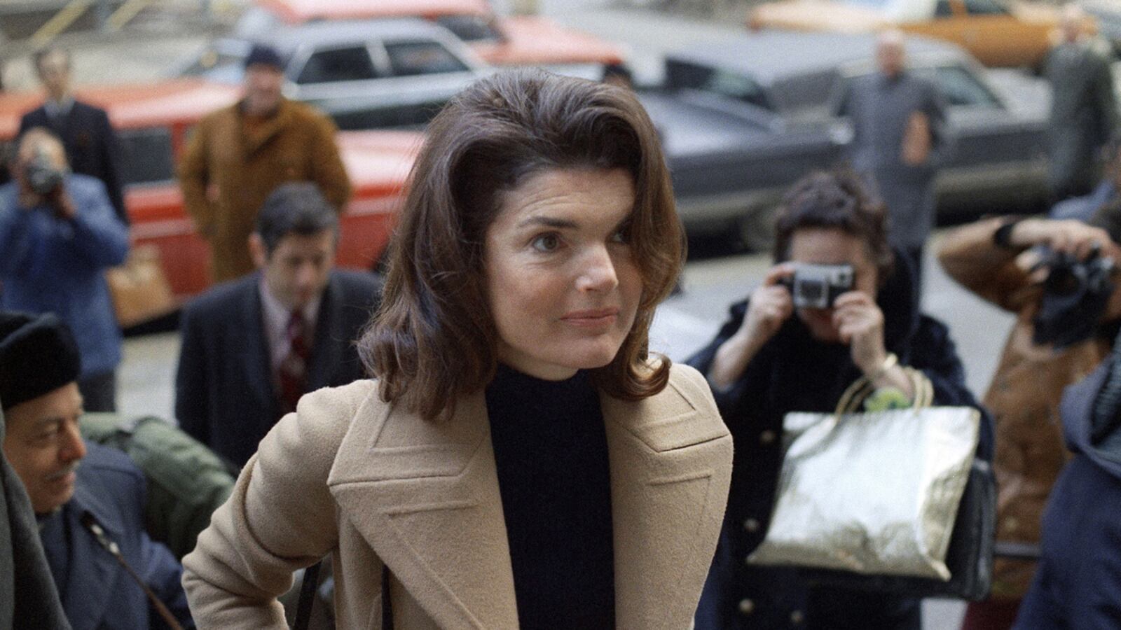 cheats/2011/08/07/explosive-jackie-o-tapes-to-be-released/jackie-kennedy-tapes-cheat_stjwcc