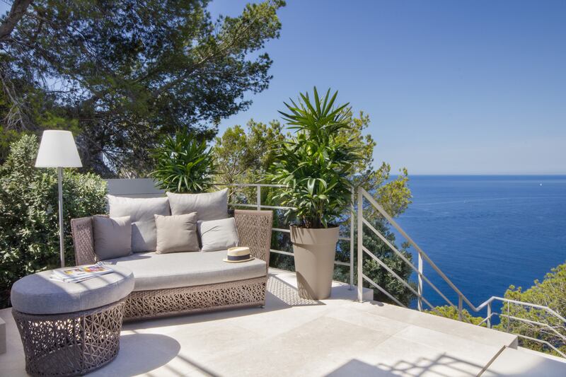 galleries/2014/10/25/omg-i-want-this-house-mallorca-photos/141024-omg-house-08_dambe6