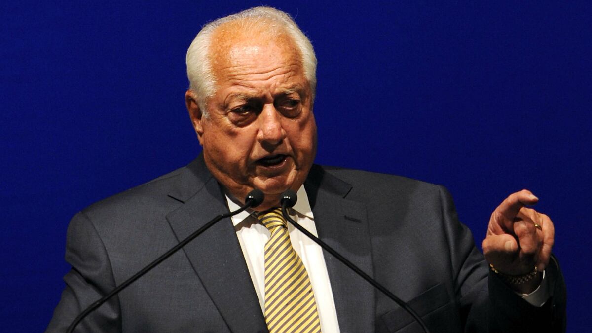 cheats/2012/06/05/lasorda-suffers-mild-heart-attack/tommy-lasorda-failing-health-cheat_sinsbp