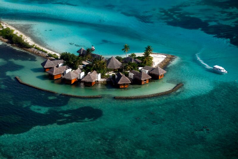 articles/2014/01/28/afar-launches-new-travel-awards/140128-maldives-cheat_nwojo5