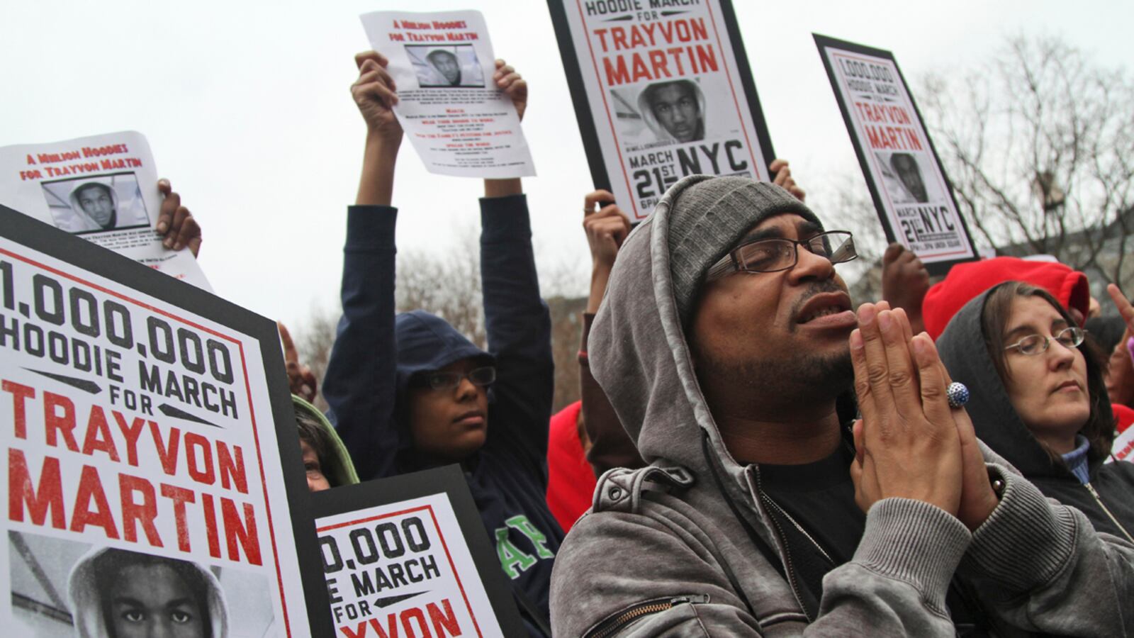galleries/2012/03/22/million-hoodies-march-for-trayvon-martin-in-new-york-city-photos/trayvon-hoodie-march-2_fs53sj