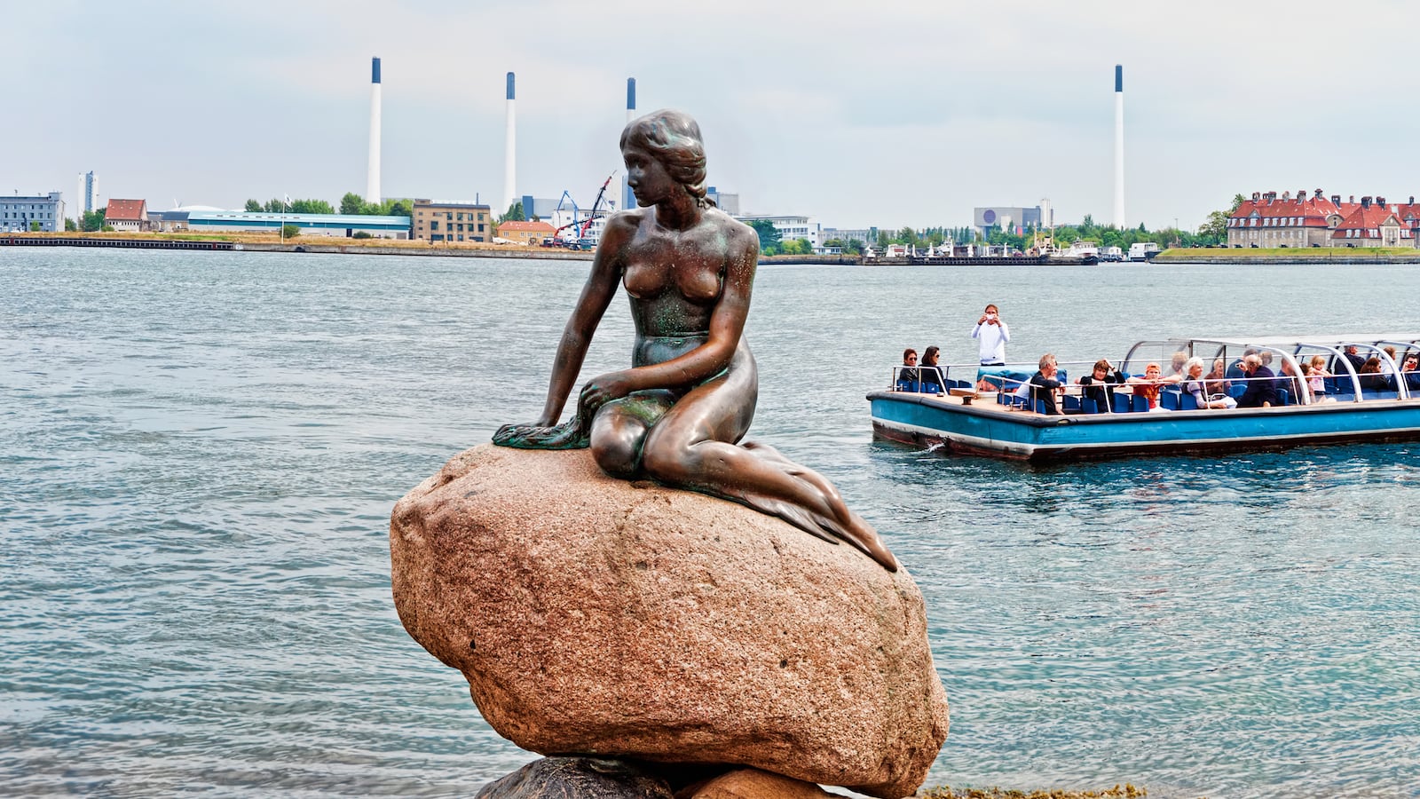 articles/2013/08/25/the-surprising-reasons-the-chinese-love-the-little-mermaid/130822-little-mermaid-turns-100_vey2xa