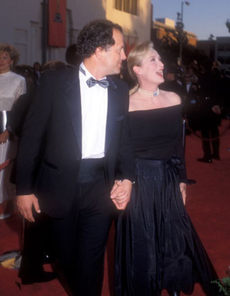 galleries/2010/03/04/meryl-streep-s-oscars/meryl-oscars---1989_xd1zoj