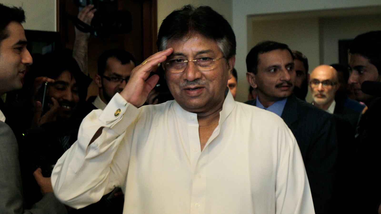 cheats/2013/03/24/musharraf-returns-to-pakistan/130324-musharraf-cheat_tfebfk