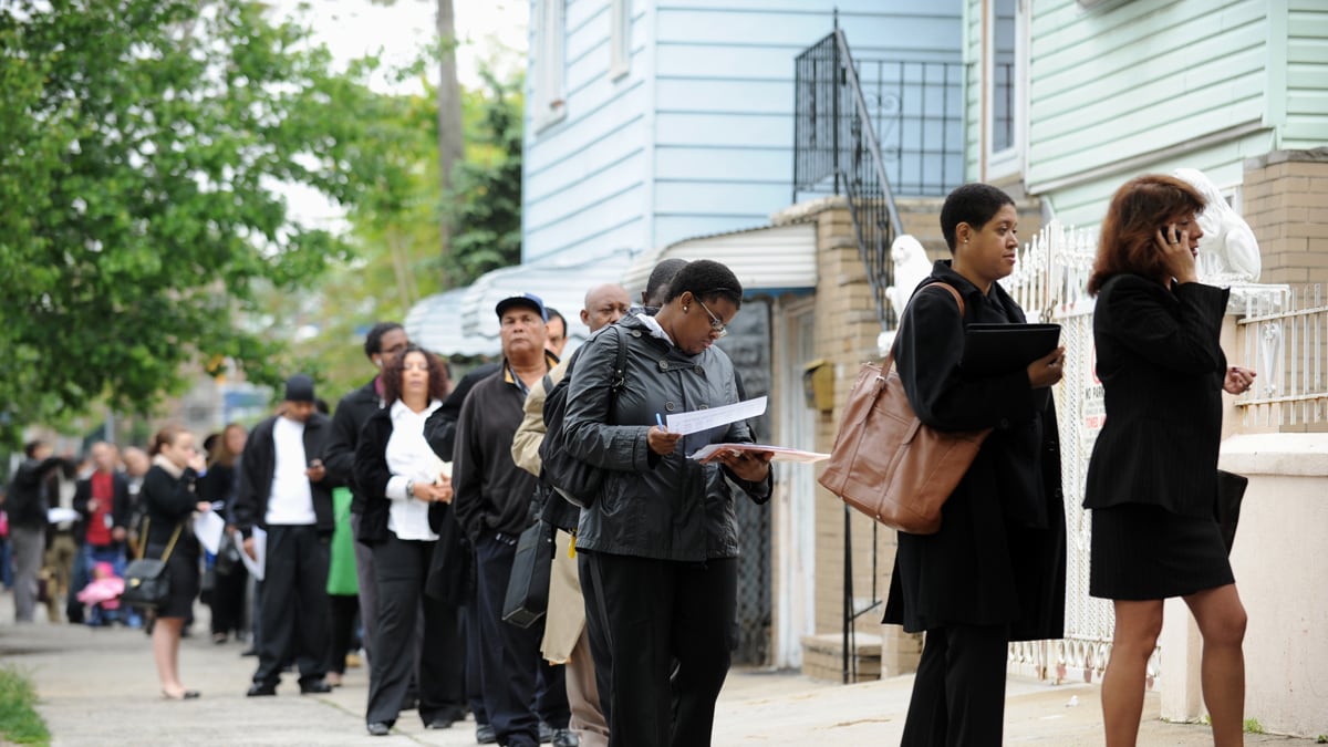 cheats/2012/05/28/extended-federal-unemployment-ending/romney-unemployment-cheat_ndop7b