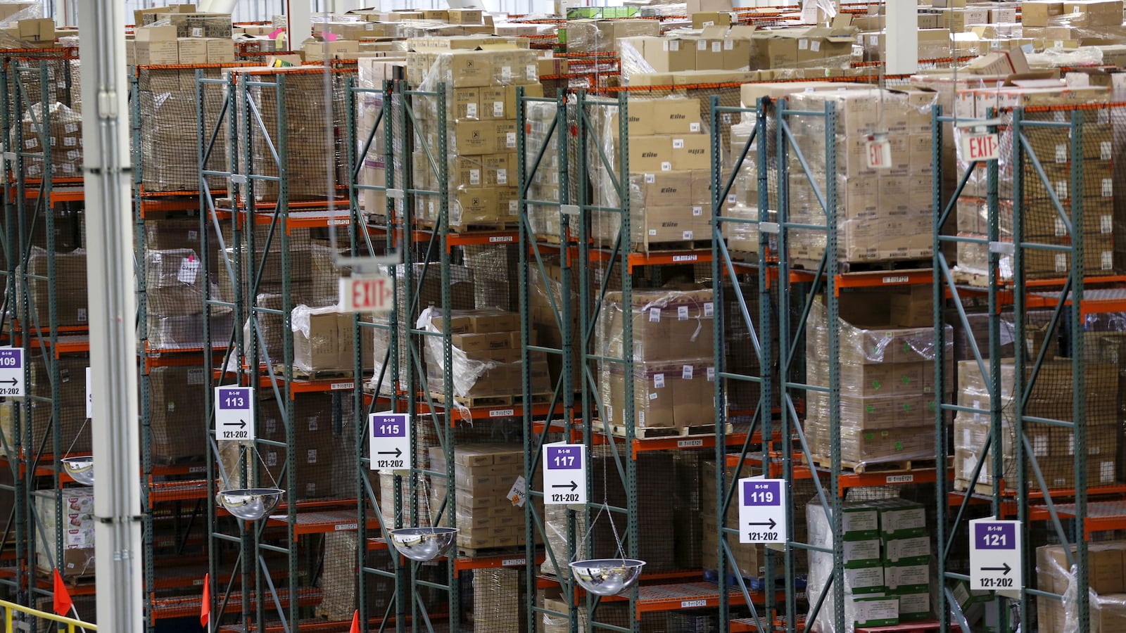 2015-08-04T120000Z_1091551662_GF20000012808_RTRMADP_3_USA-AMAZON_iegf0x